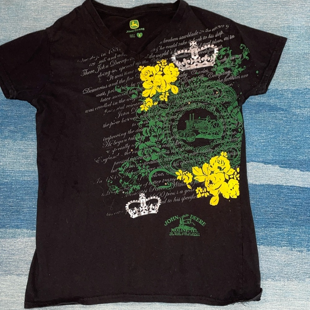 John Deere graphic T V-neck